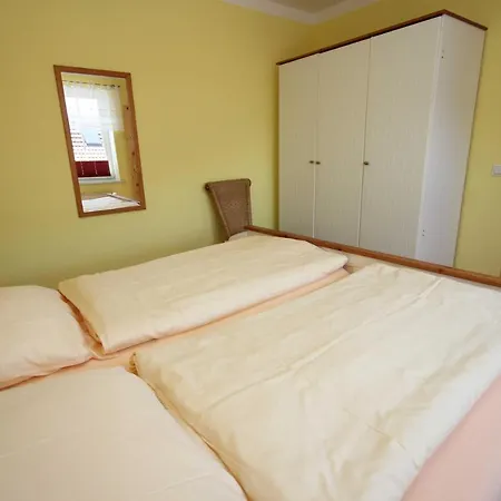 アパート Leitzsch ヴストロ