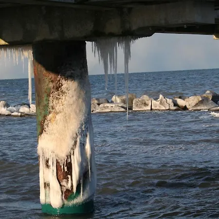 Leitzsch アパート ヴストロ